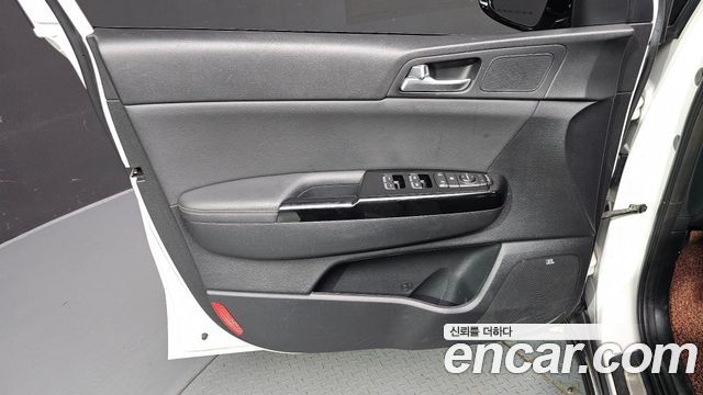 Kia Sportage 2019 — photo 14