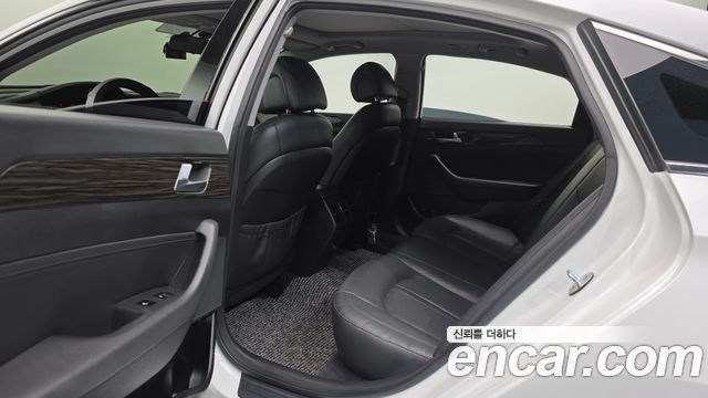 Hyundai Sonata 2015 — photo 22