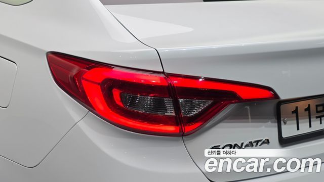 Hyundai Sonata 2015 — photo 9