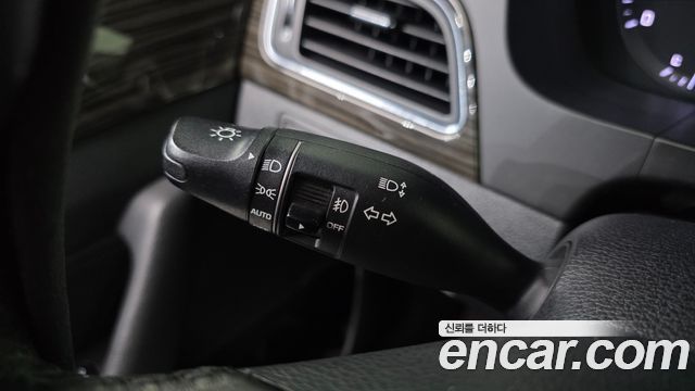 Hyundai Sonata 2015 — photo 32