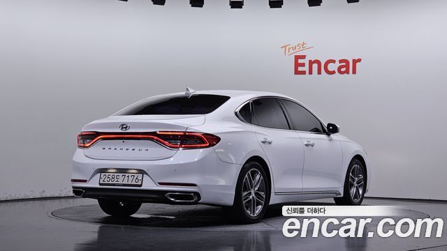 Hyundai Grandeur 2019 — photo 2