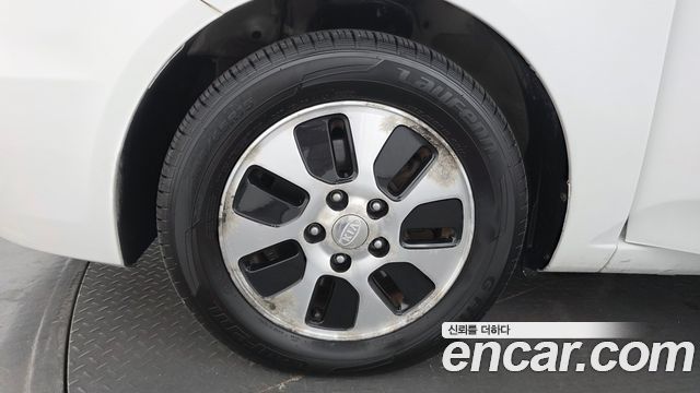 Kia Porte 2013 — photo 5