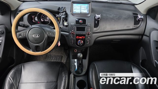 Kia Porte 2013 — photo 7