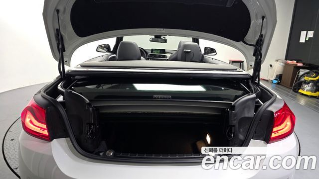 BMW 4-Series 2018 — photo 20