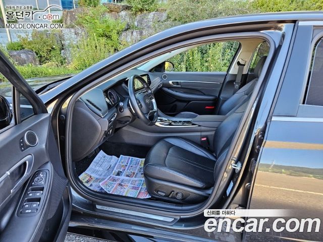 Hyundai Sonata 2022 — photo 15