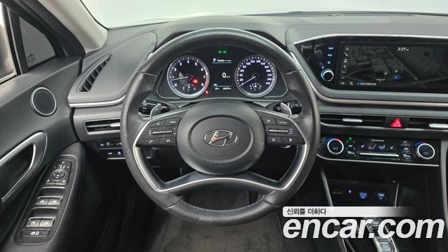 Hyundai Sonata 2022 — photo 19
