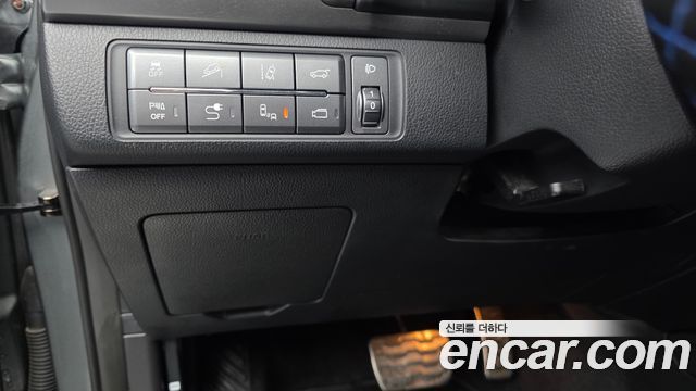 KG Mobility Rexton 2019 — photo 31