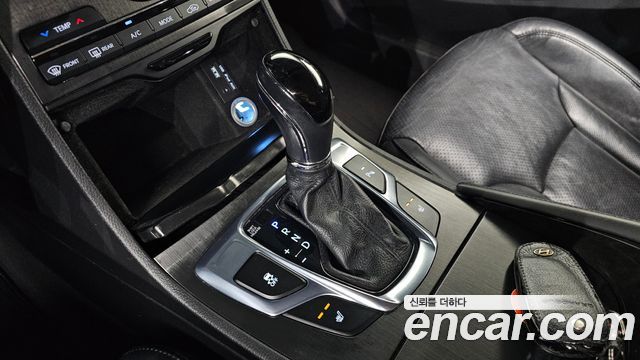Hyundai Grandeur 2016 — photo 12