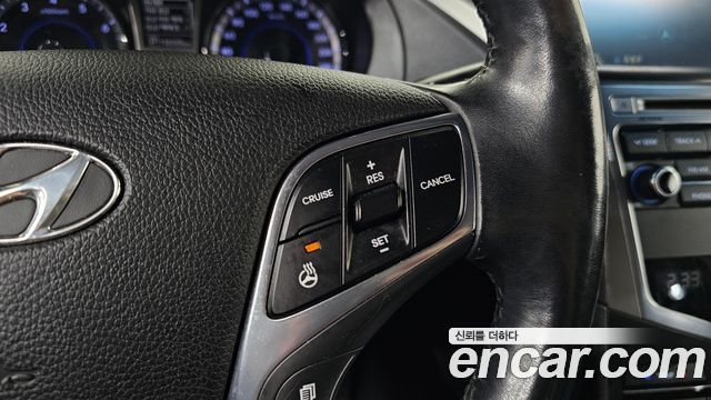 Hyundai Grandeur 2016 — photo 23