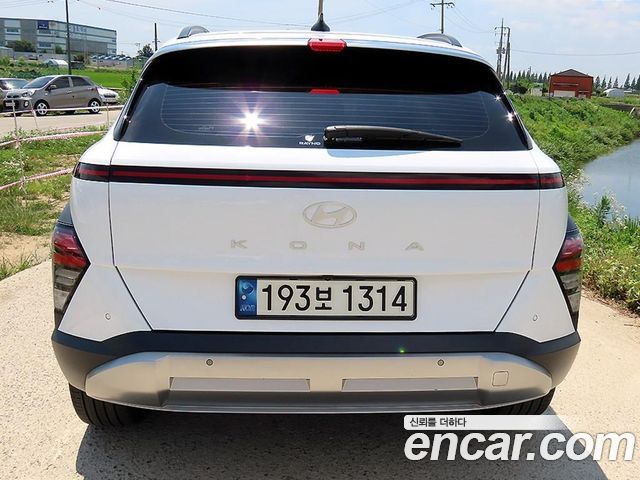 Hyundai Kona 2023 — photo 4