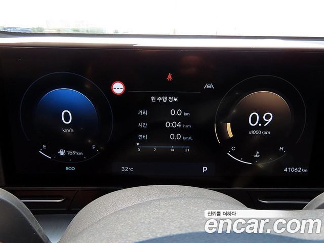 Hyundai Kona 2023 — photo 8