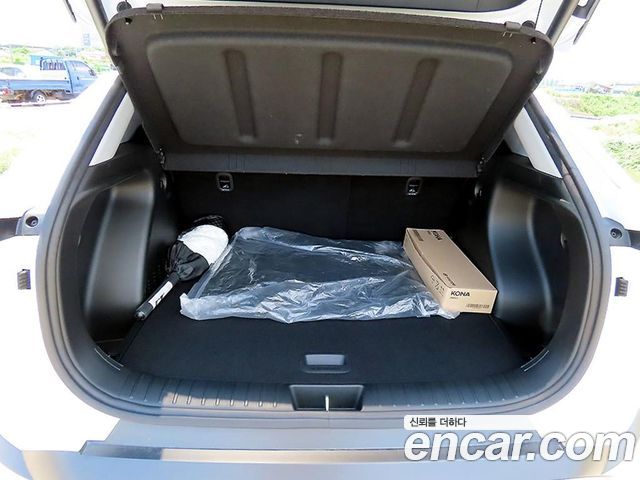 Hyundai Kona 2023 — photo 14
