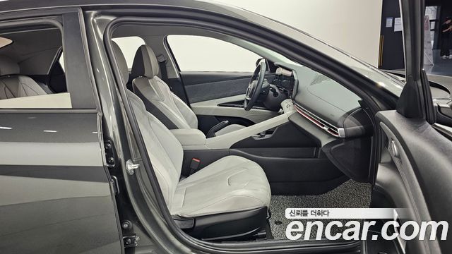 Hyundai AVANTE 2021 — photo 18