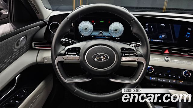 Hyundai AVANTE 2021 — photo 19