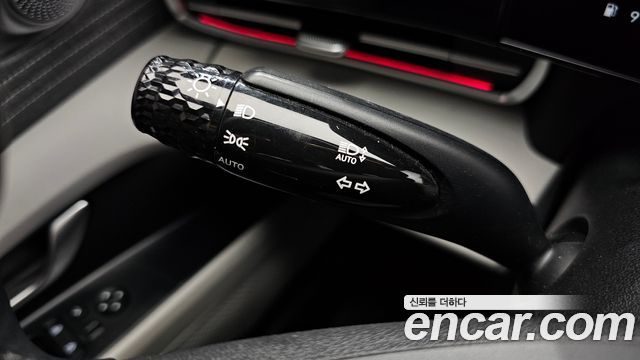 Hyundai AVANTE 2021 — photo 28