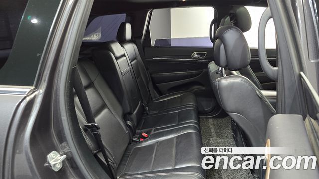 Jeep Cherokee 2017 — photo 11
