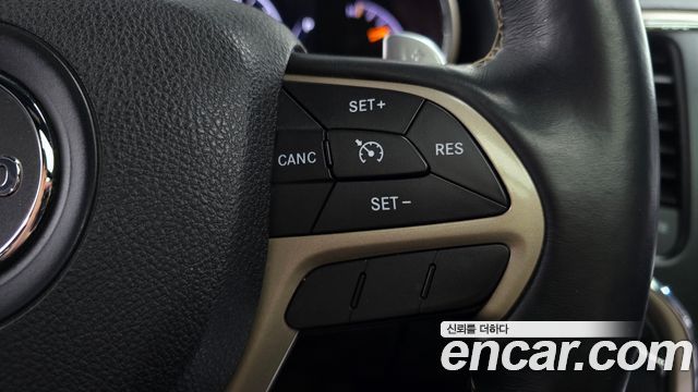 Jeep Cherokee 2017 — photo 17