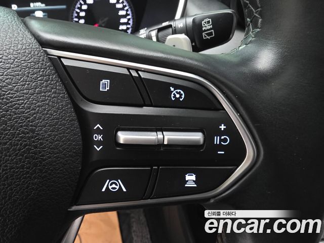 Hyundai Santafe 2021 — photo 16