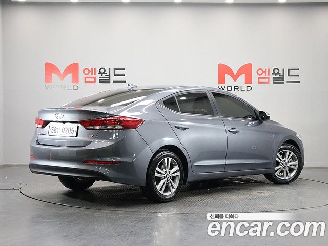 Hyundai AVANTE 2016 — photo 3