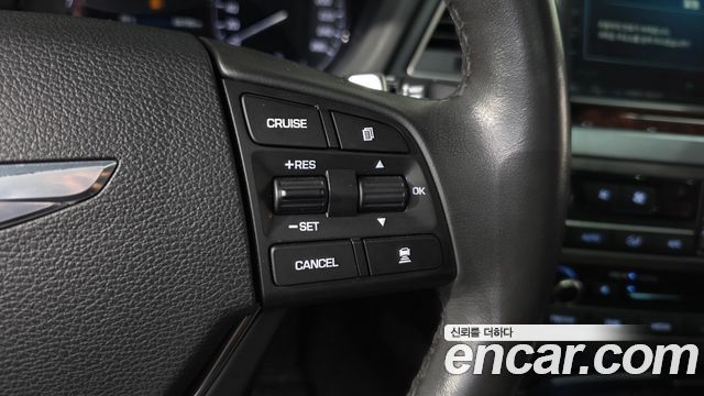 Hyundai Genesis 2016 — photo 24