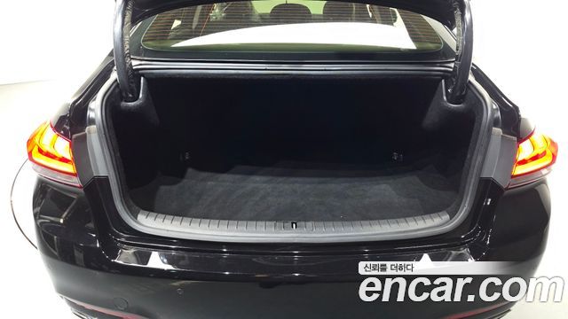 Hyundai Genesis 2016 — photo 26