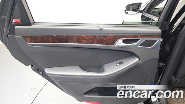 Hyundai Genesis 2016 — photo 15