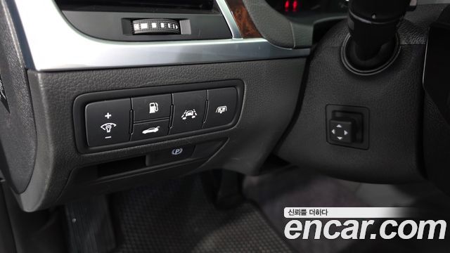 Hyundai Genesis 2016 — photo 29
