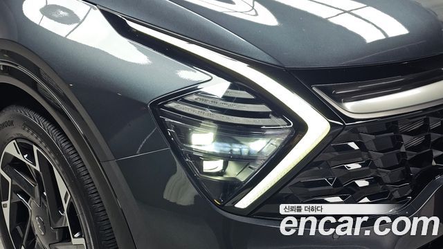 Kia Sportage 2023 — photo 8