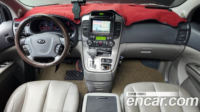 Kia Canival 2013 — photo 10