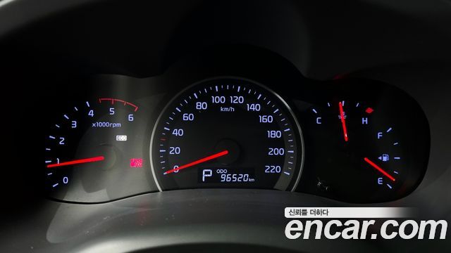 Kia Canival 2013 — photo 11