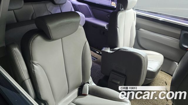 Kia Canival 2013 — photo 18