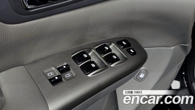 Kia Canival 2013 — photo 29