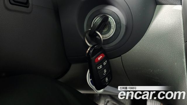 Kia Canival 2013 — photo 32