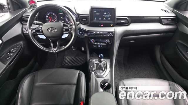 Hyundai Veloster 2019 — photo 10