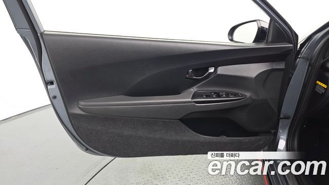 Hyundai Veloster 2019 — photo 15