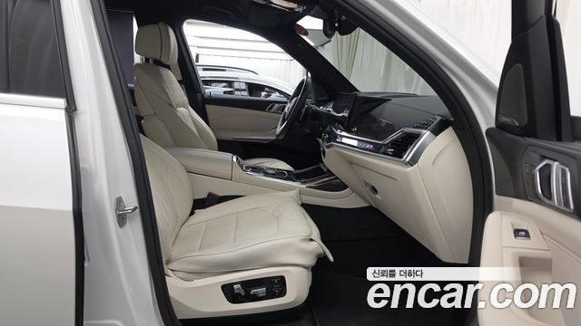 BMW X7 2025 — photo 17