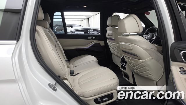 BMW X7 2025 — photo 18