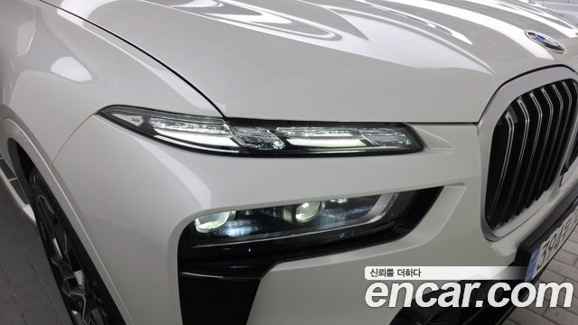 BMW X7 2025 — photo 8