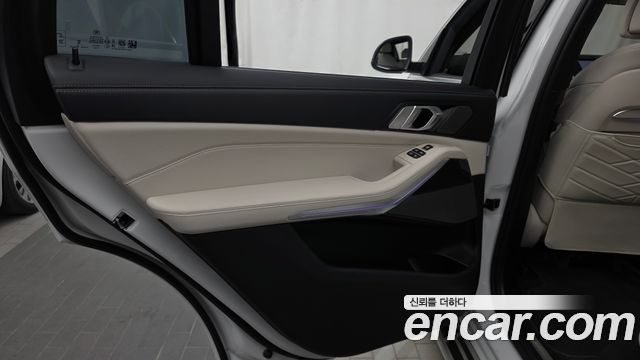 BMW X7 2025 — photo 15