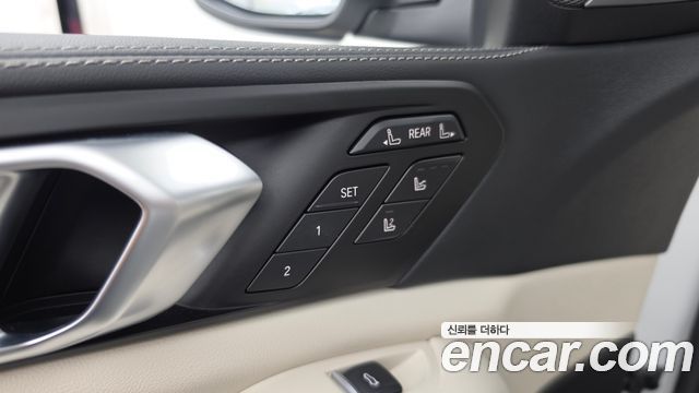 BMW X7 2025 — photo 29