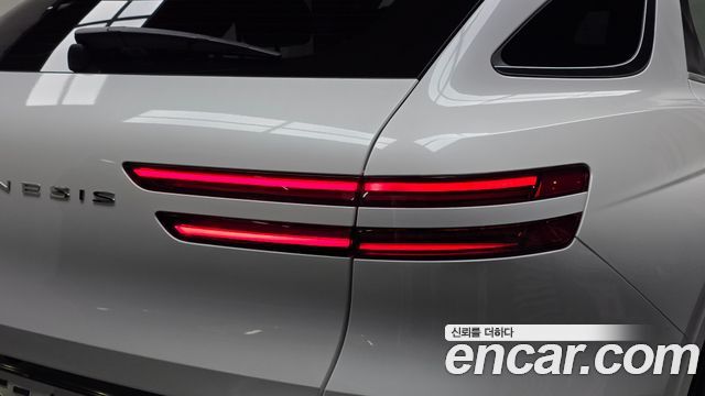 Genesis GV70 2026 — photo 9