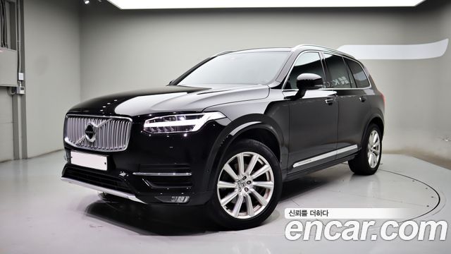 Volvo XC90 2018 — photo 1