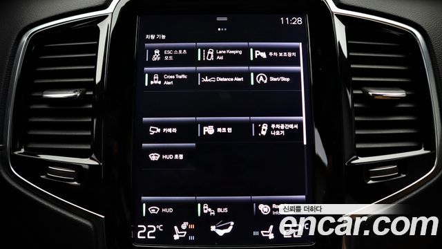 Volvo XC90 2018 — photo 14