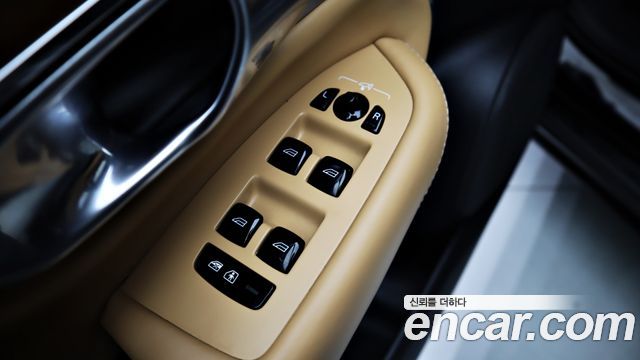 Volvo XC90 2018 — photo 20