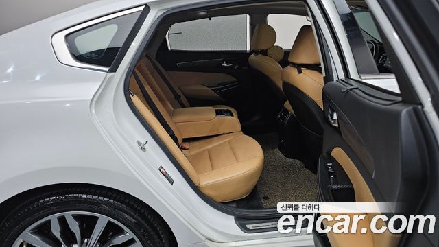 Kia K7 2020 — photo 17