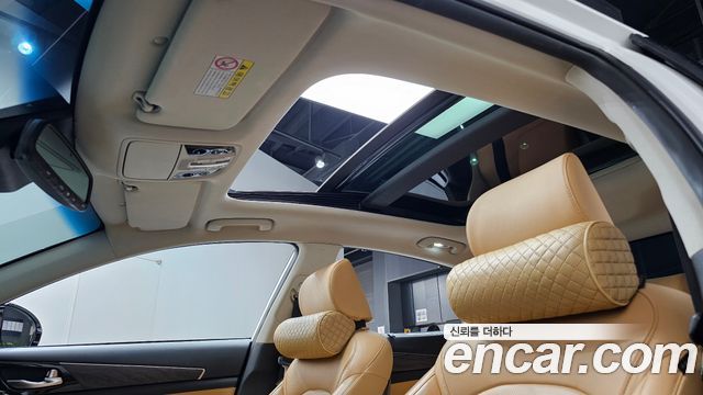 Kia K7 2020 — photo 23