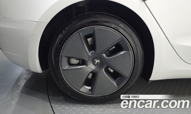 Tesla Model 3 2022 — photo 5