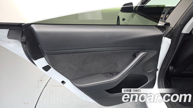 Tesla Model 3 2022 — photo 15