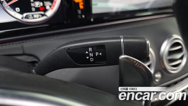 Mercedes-Benz S-Class 2017 — photo 12