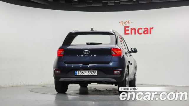 Hyundai Venue 2022 — photo 4